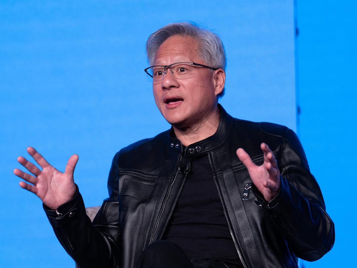 Jensen Huang Balapan AI Nyata